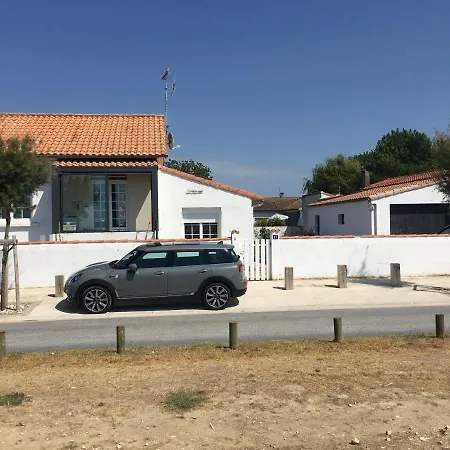 別荘 La Maison Sur La マレンヌ