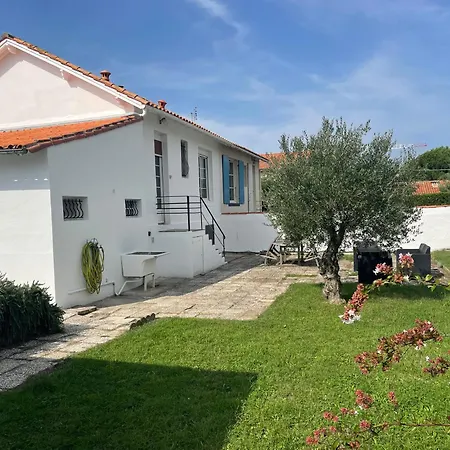 La Maison Sur La * マレンヌ